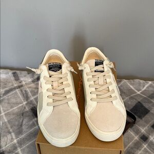 Vintage Havana Cream and Tan Sneakers